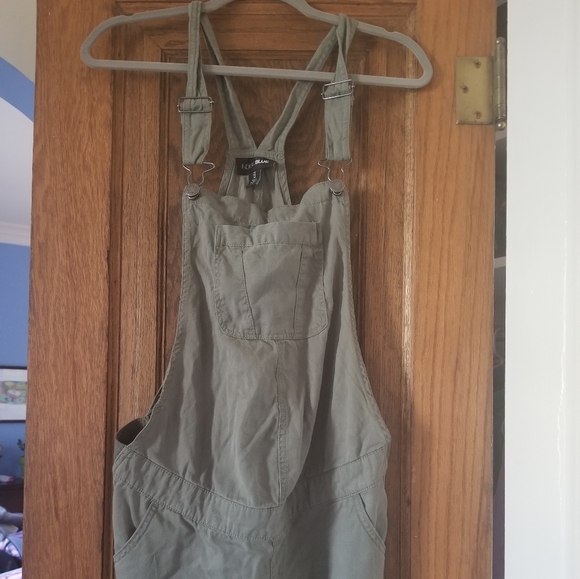 Maternity Summer Bundle - Picture 4 of 4